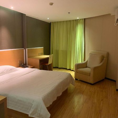 7Days Inn Yunfu Luoding Central Dış mekan fotoğraf