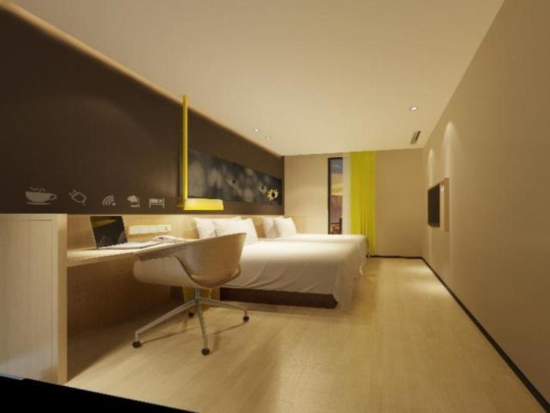 7Days Inn Yunfu Luoding Central Dış mekan fotoğraf