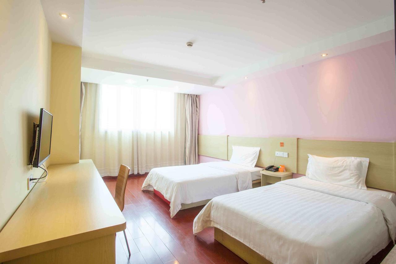 7Days Inn Yunfu Luoding Central Oda fotoğraf
