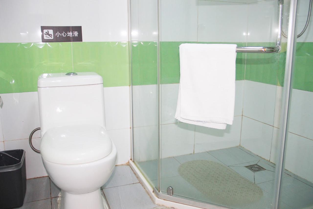 7Days Inn Yunfu Luoding Central Dış mekan fotoğraf